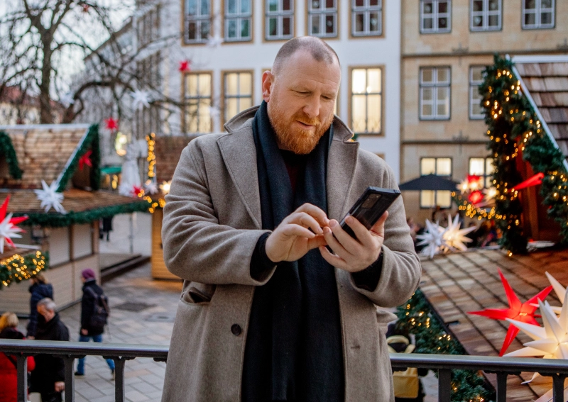 redhead-man-at-a-german-christmas-market